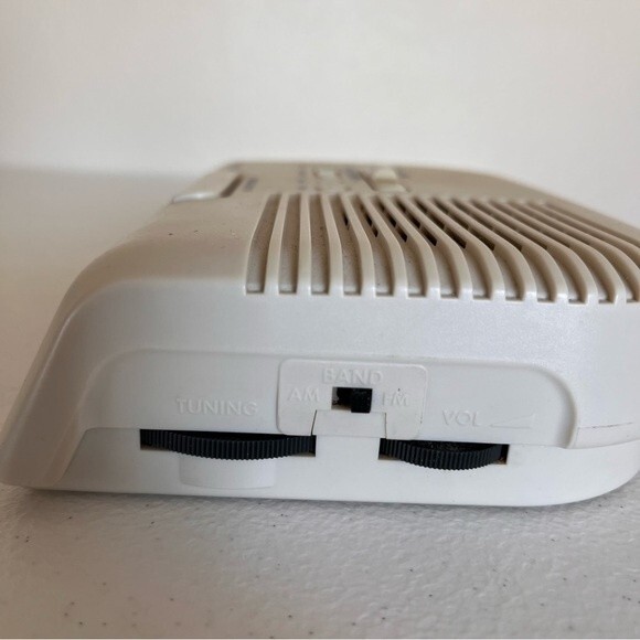 Vintage Sony Dream Machine Clock Radio Battery Backup Model ICF C25 READ DESCRIP - Picture 5 of 10